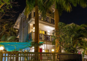 VILLA M - WHITE CASTLE 'A' Vagator 4BHK Private Pool, Breakfast Included